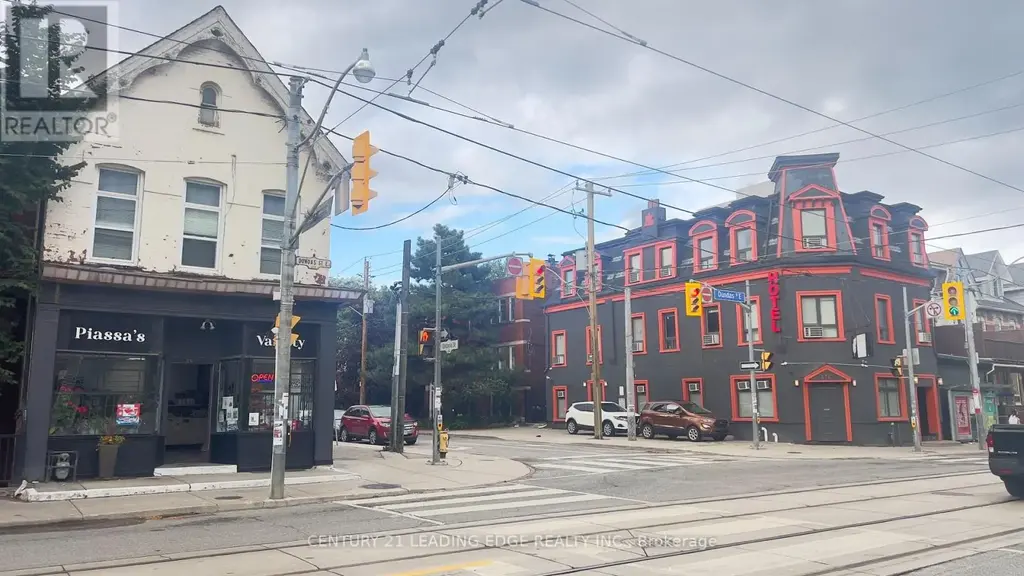 374 Dundas Street E, Toronto (Moss Park)